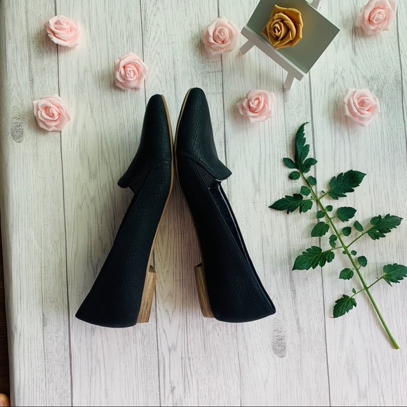 Dr. Scholls Be Free Matte Black Textured Flats - Picture 3 of 8